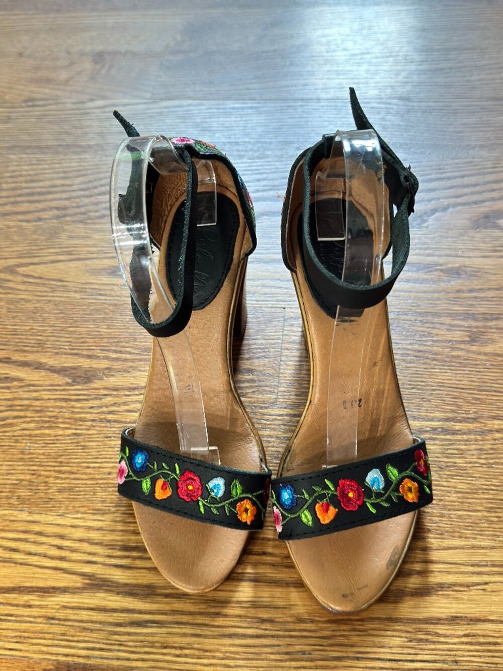 La Perla MX Black Leather Floral Embroidered Ankle Strap Block Heel Sandals 8